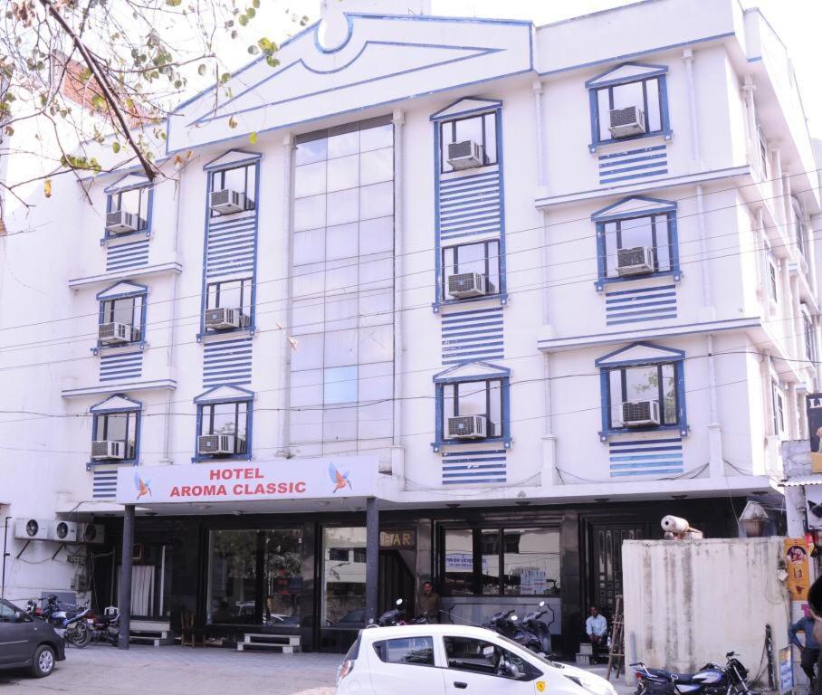 Hotel Aroma Classic Jaipur Exteriör bild