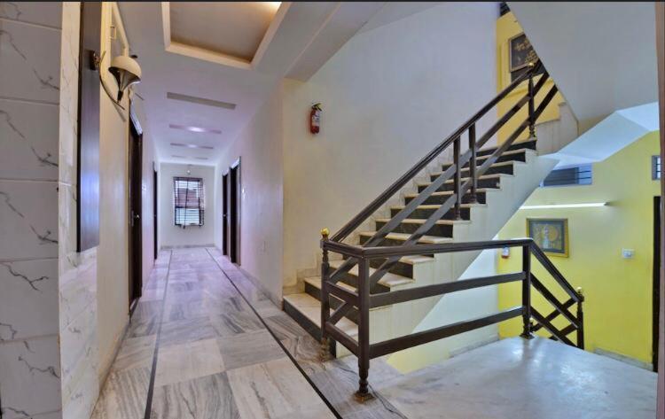 Hotel Aroma Classic Jaipur Exteriör bild